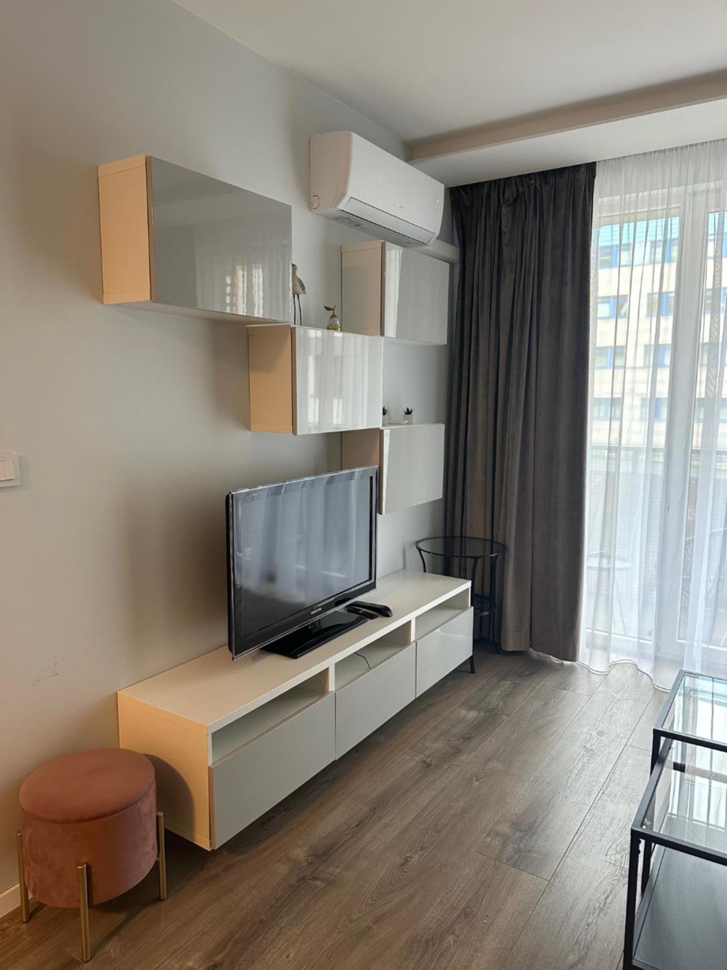 Modern Apartment Near To The Chopin'S Airport Cybernetyki 2A Warszawa Exteriör bild